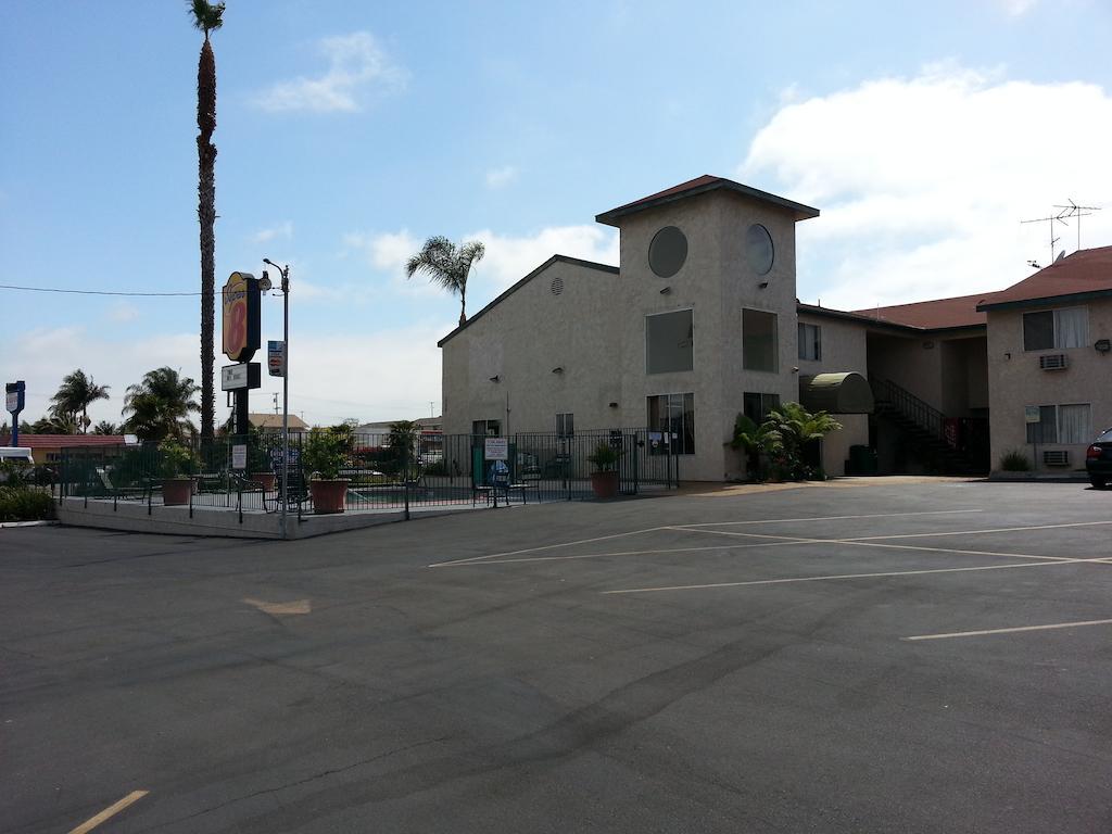 Super 8 By Wyndham San Diego/Imperial Beach Экстерьер фото