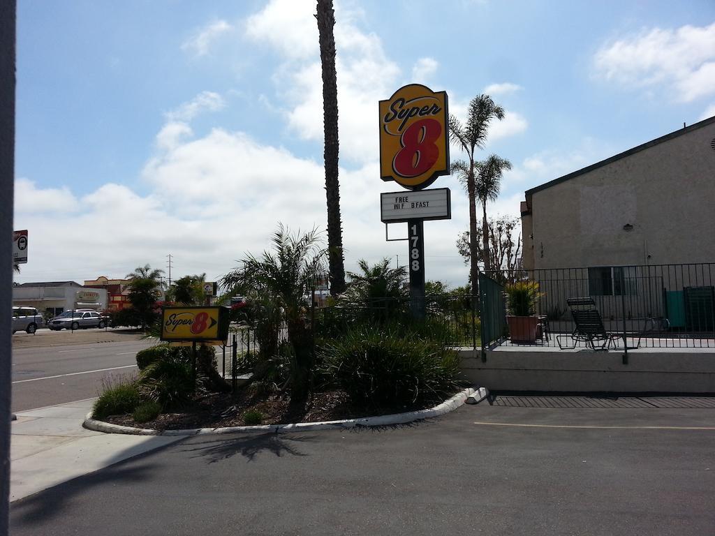 Super 8 By Wyndham San Diego/Imperial Beach Экстерьер фото
