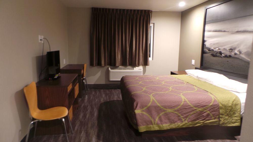 Super 8 By Wyndham San Diego/Imperial Beach Экстерьер фото